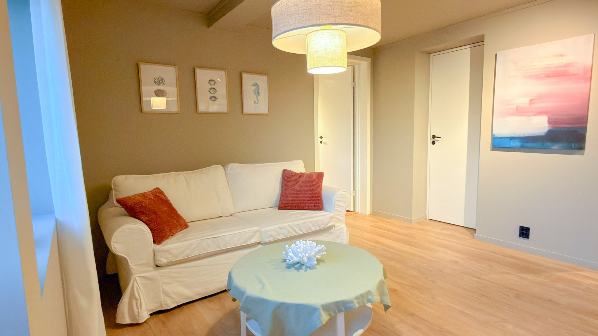 Svært behagelig sofa som kan gjøres om til dobbeltseng